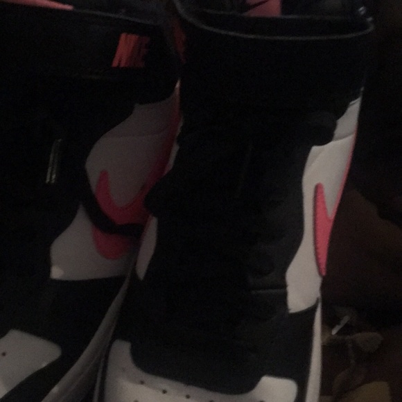 This are the jordan 1s they are great for back to school and many more